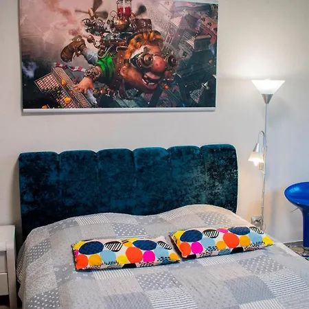 アパートホテル Jacuzzi New Loft Apartcomplex Kaskad, Минск - Центр Города ミンスク